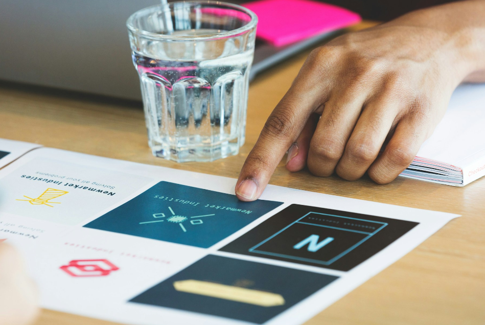 logo design in Sunshine Coast